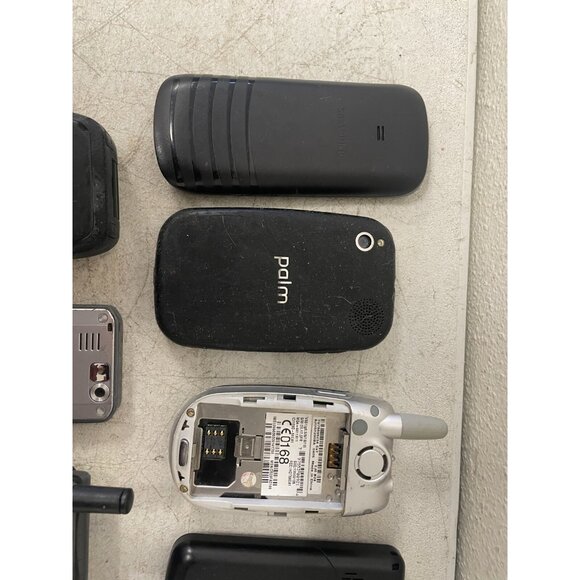 LOT OF 9 CELL PHONES SAMSUNG LG MOTOROLA HTC ALCATEL ETC SOLD AS IS F6.5 - Picture 9 of 10